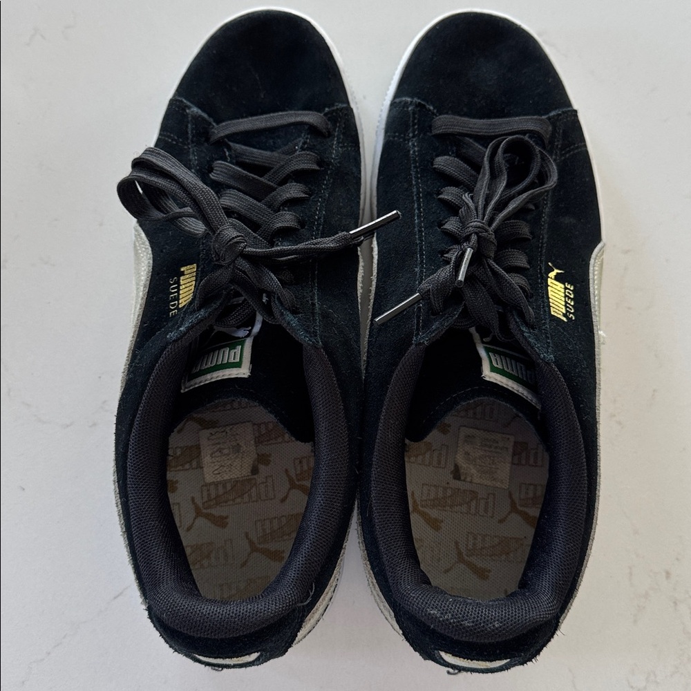 Women's Puma Black Sneakers with White Stripe Size: 11 ✨ - Picture 4 of 6